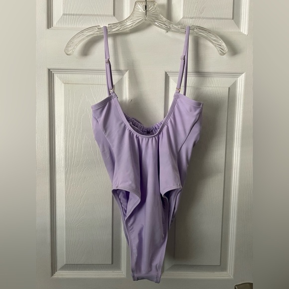 Wild Fable Women’s One-Piece Swimsuit NWT - Picture 4 of 6